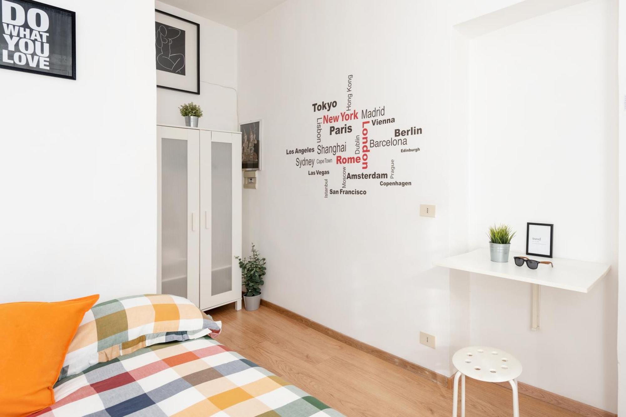 רומא Central Little Basic Apartment מראה חיצוני תמונה