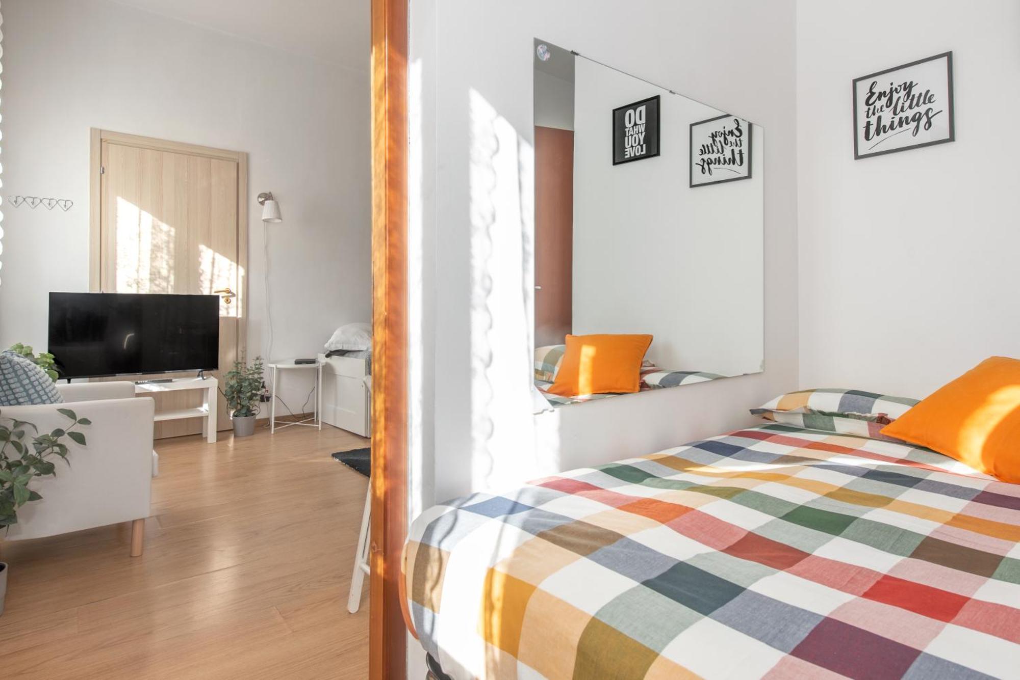 רומא Central Little Basic Apartment מראה חיצוני תמונה